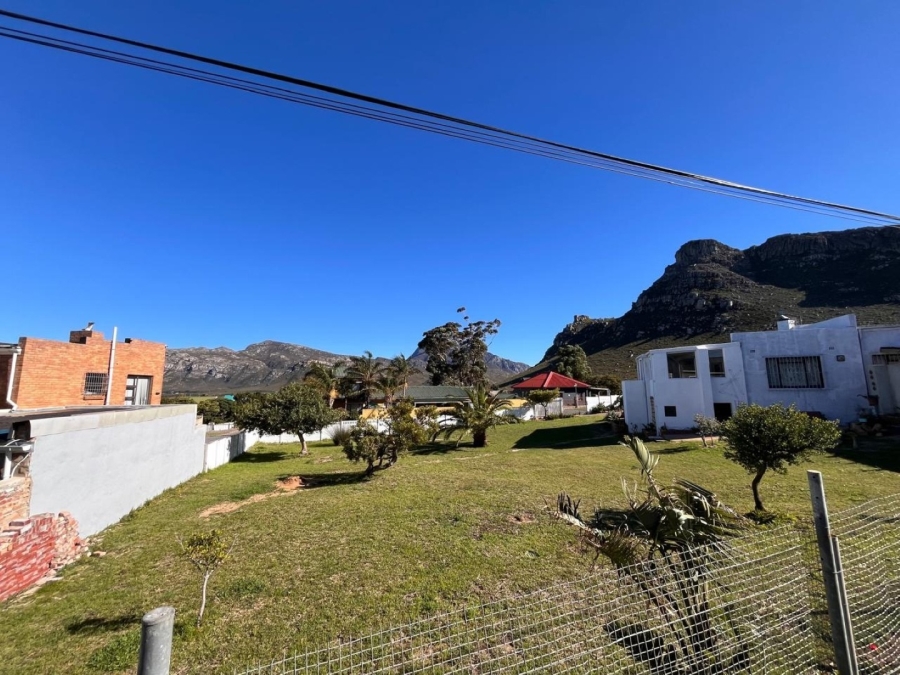 4 Bedroom Property for Sale in Palmiet Western Cape